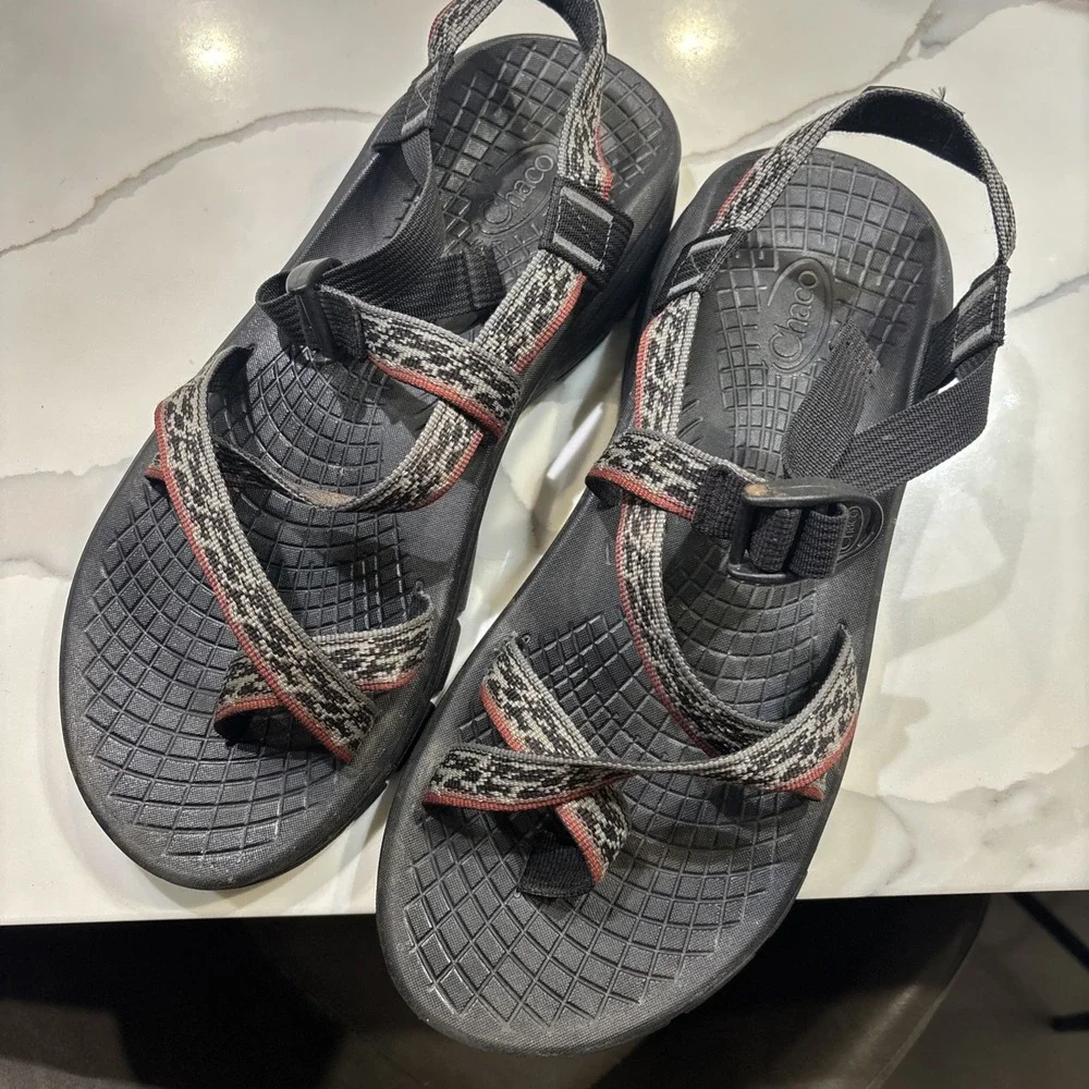 chaco zvolv 2 Size 13